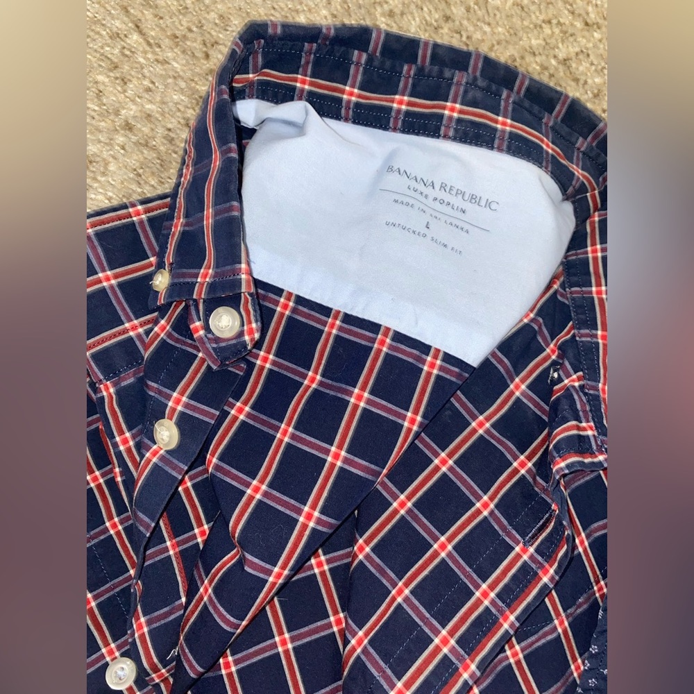 Slim-fit size large Men’s long sleeve dress shirts, Banana Republic - Picture 3 of 3